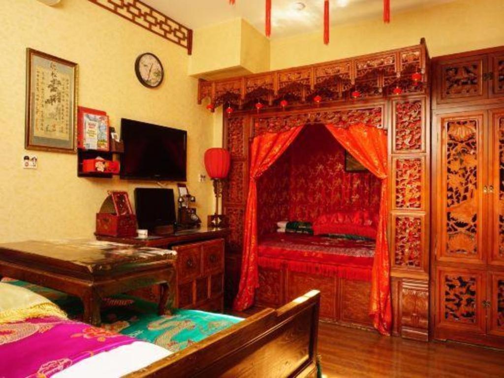 Hotel Double Happiness Courtyard 4*